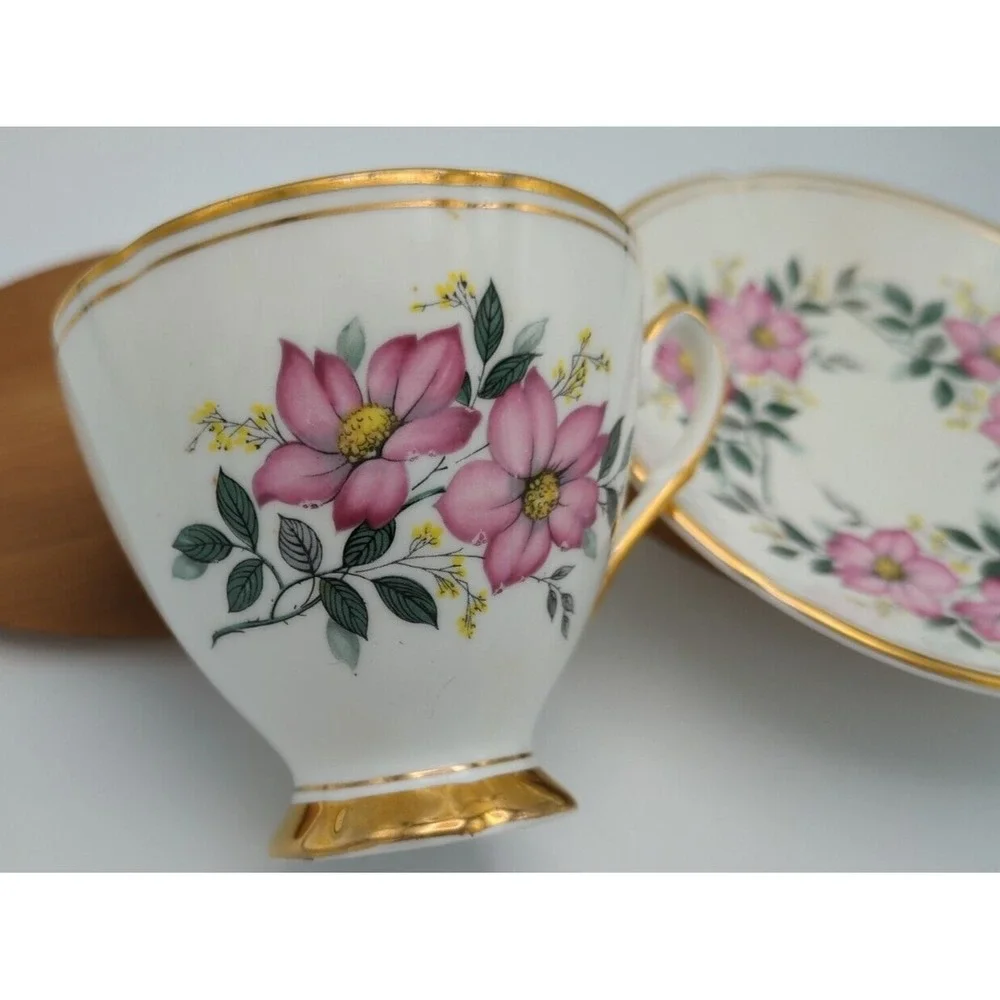 Elizabethan by Taylor & Kent vintage elizabethan